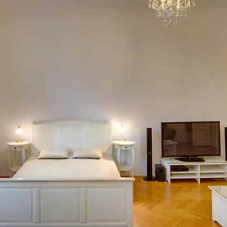 Karlova 24 - Old Town Apartament *
